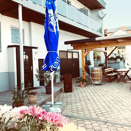 Pension Seeblick Latzko Neusiedl am See Exterior photo